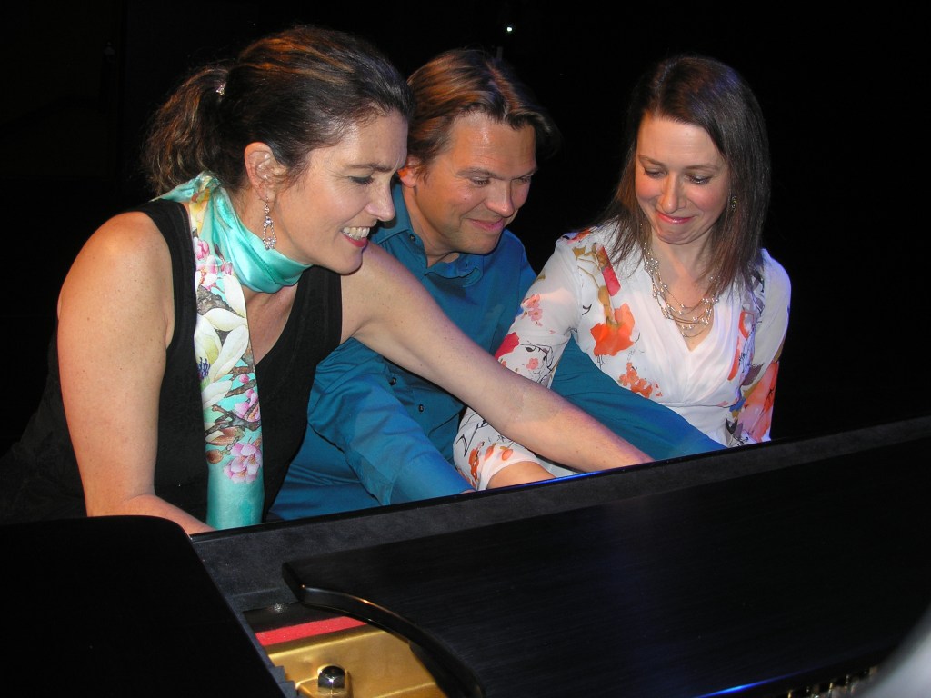 Bergmann Duo with Sarah Hagen